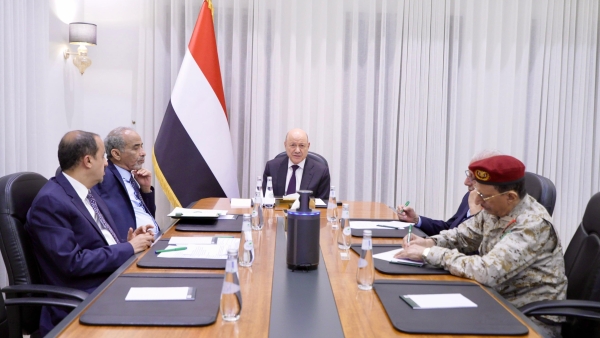 اليمن: مجلس القيادة يلوح بإجراءات سياسية وأمنية ضد تداعيات الرحلة الإيرانية إلى صنعاء