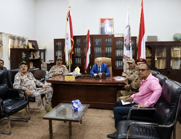 اليمن: قوات حكومية في تعز ترفع جاهزيتها وسط تقارير عن حشود حوثية جديدة