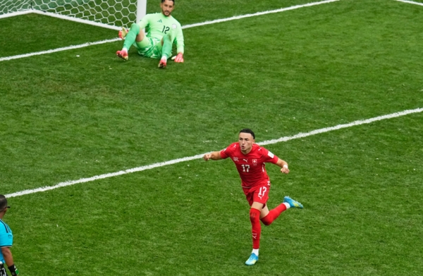 مونديال 2026: سويسرا تهزم كولومبيا وتكمل عقد المتأهلين لربع نهائي كأس العالم