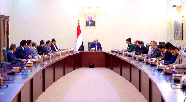 اليمن: الحكومة تراجع خطط الطوارئ وتشكيل لجنة أزمات لمواجهة تداعيات التصعيد بالبحر الأحمر