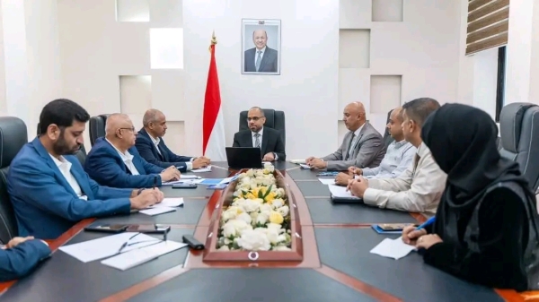 اليمن: وزير الاتصالات يوجّه برفع الجاهزية لضمان استمرار خدمات الاتصالات في مناطق نفوذ الحكومة