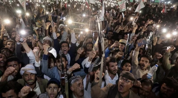 تحليل: الحوثيون في اليمن يدخلون الحرب.. الخليج بين مضيقين والطاقة بين كماشة هرمز ومطرقة باب المندب
