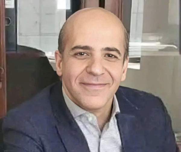 اليمن: الحوثيون يحققون مع الطبيب المضواحي بعد أكثر من 800 يوم من اختطافه وإخفائه قسرًا