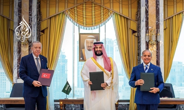 إسلام أباد: تحذير باكستاني لإيران لكبح الحوثيين بعد مهاجمة السعودية