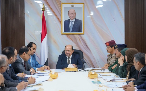 اليمن: الحكومة تعلن السيطرة على باب المندب وتقر مشروع قانون تصنيف الحوثيين 