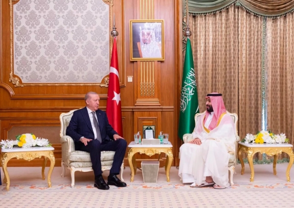 انقرة: أردوغان يؤكد لولي العهد السعودي وقوف بلاده الى جانب المملكة