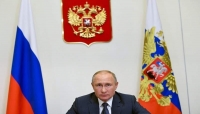 موسكو :  فلاديمير بوتين، يأمر ببدء تطعيم "واسع النطاق" ضد فيروس كورونا للأطباء والمعلمين