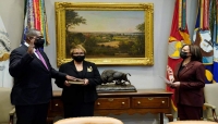 واشنطن: وزير الدفاع الاميركي الجديد لويد أوستن، يؤدي اليمين الدستورية امام نائب الرئيس