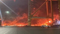 الامارات:انفجار عنيف في سفينة تجارية قبالة ميناء جبل علي