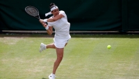 تونس: نجمة التنس أنس جابر تبيع مضربها لدعم بلادها