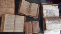 اليمن: شرطة تعز تعلن تسليم مخطوطات أثرية عمرها اكثر من 800 سنة
