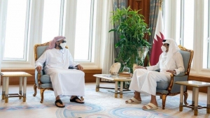 رويترز: مسؤول إماراتي كبير يلتقي أمير قطر في زيارة نادرة للدوحة