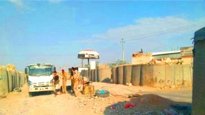 اليمن:سقوط قذائف عسكرية في محيط قاعدة للقوات الاماراتية شمالي شبوة