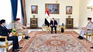 القاهرة: السيسي يقول ان مصر لن تدخر جهدا من اجل مساعدة اليمن غداة محادثات عسكرية بين الجانبين
