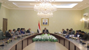 اليمن: الحكومة تتطلع لدعم عاجل من التحالف بقيادة السعودية