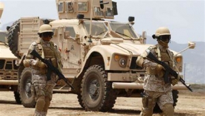 اليمن: انسحاب قوة عسكرية سعودية كبيرة وطائرة تهبط لنقل معدات وجنود