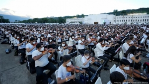 منوعات: 12 ألف موسيقي يعزفون لإدخال فنزويلا موسوعة غينيس للأرقام القياسية