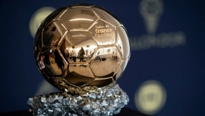 الكرة الذهبية: من ماثيوز إلى ميسي.. من هم الفائزون بالجائزة العريقة منذ النسخة الأولى في عام 1956؟