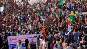 السودان: قتيل ثان واغتصاب متظاهرتين على الأقل خلال احتجاجات مناهضة للانقلاب