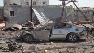 اسوشيتد برس: مقتل شخصين بهجوم شنه مسلحون يمنيون جنوبي السعودية