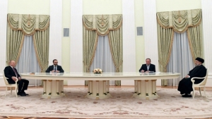 روسيا: الرئيس الايراني يقول انه حمل الى موسكو مسودات بشأن تعاون استراتيجي