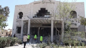 اليمن: الحوثيون يقولون ان الغارات الجوية لطيران التحالف دمرت مبنى الاتصالات الدولية والانترنت