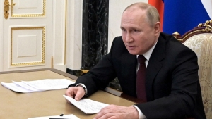 الازمة الاوكرانية الروسية: بوتين يعلن اعتراف موسكو باستقلال منطقتين انفصاليتين شرقي أوكرانيا