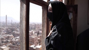 اطار: اليكم ما نعرفه عن جولة انجلينا جولي المحظورة في صنعاء