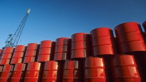 اقتصاد: أسعار النفط تواصل ارتفاعا مع بطء المحادثات بين روسيا وأوكرانيا