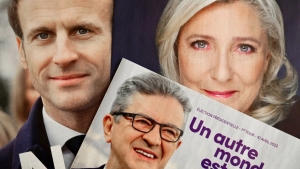 باريس: الفرنسيون يقترعون في الدورة الأولى من الانتخابات الرئاسية