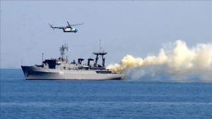 لندن: البحرية البريطانية تعلن عن هجوم على سفينة شحن قبالة سواحل اليمن