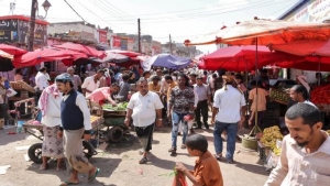 اليمن: مقتل 3 مدنيين وإصابة 25 في انفجار قنبلة بسوق شعبي في مدينة عدن