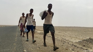 اليمن: مغادرة 126 مهاجراً في أول رحلة عودة طوعية من مأرب
