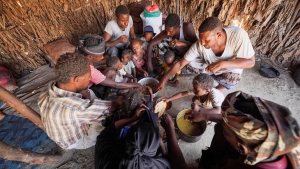 نيويورك: الأمم المتحدة تقول إن الجوع في اليمن بلغ أعلى مستوياته منذ سبع سنوات