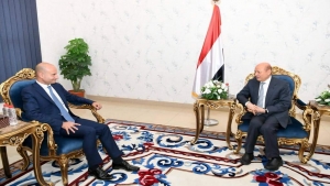 اليمن: الرئيس العليمي يناقش مع السفير الفرنسي مستجدات الوضع اليمني وفرص تمديد الهدنة