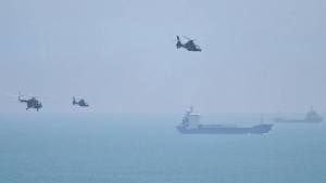 واشنطن: سفينتان حربيتان أميركيتان تمران عبر مضيق تايوان