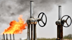 اقتصاد: النفط يتراجع بعد خفض متواضع لإنتاج أوبك+ في أكتوبر