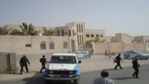 اليمن: القبض على عنصر بارز في تنظيم القاعدة بعد اشهر من فراره من سجن عسكري في حضرموت