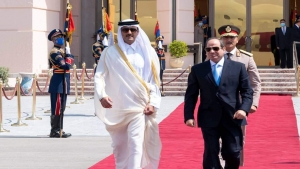 الدوحة: الرئيس المصري يصل قطر لأول مرة منذ توليه منصبه