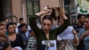 طهران:11 قتيلاً منذ بدء التظاهرات في إيران