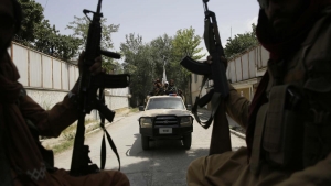 كابول: هيومن رايتس ووتش تفيد بمقتل 63 طالبا أفغانيا بهجوم انتحاري