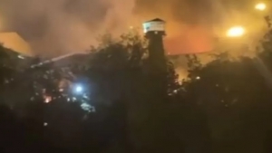 طهران: ارتفاع ضحايا حريق سجن إيفين إلى 8 أشخاص