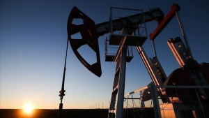 اقتصاد: النفط ينخفض أكثر من 3‭%‬ بسبب زيادة إمدادت أميركا وتراجع الطلب الصيني