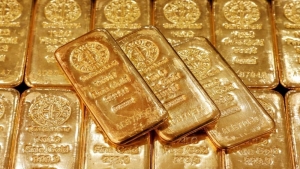 اقتصاد: الذهب يتراجع لأدنى مستوى في 3 أسابيع مع ارتفاع الدولار وسندات الخزانة