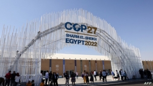 القاهرة: "هيومن رايتس ووتش" تقول إن الحكومة المصرية ليس لديها نية لتخفيف إجراءاتها الأمنية التعسفية والسماح بحرية التعبير والتجمع