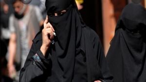 اليمن: شبكة التضامن النسوي تطالب بقرار رئاسي يجرم الانتهاكات الالكترونية ضد النساء