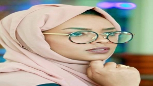 اليمن: انباء عن تعرض الفنانة انتصار الحمادي لكسر في انفها نتيجة تعنيف من قبل سجانتها