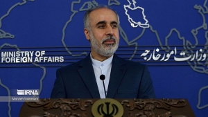 طهران: إيران تنفي إرسال أسلحة إلى اليمن