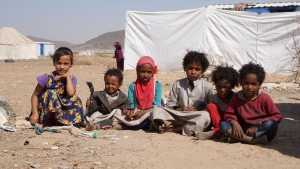 اليمن: وفاة 7 أطفال في مخيم إثر البرد القارس
