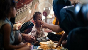 اليمن: "الغذاء العالمي" يقول إن نصف السكان يعانون نقصاً في استهلاك الغذاء الكافي